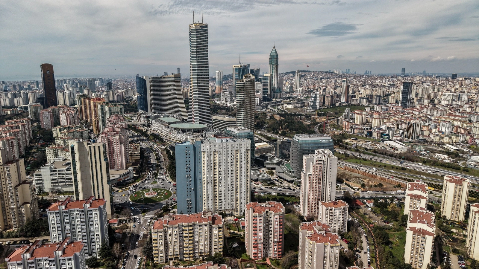 Ataşehir Gardenya Residence 7/1 Satılık 3+1 Daire